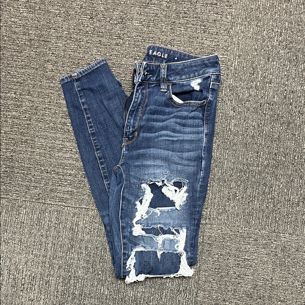 American Eagle Outfitters Women's Ripped Medium Blue Skinny Jeans